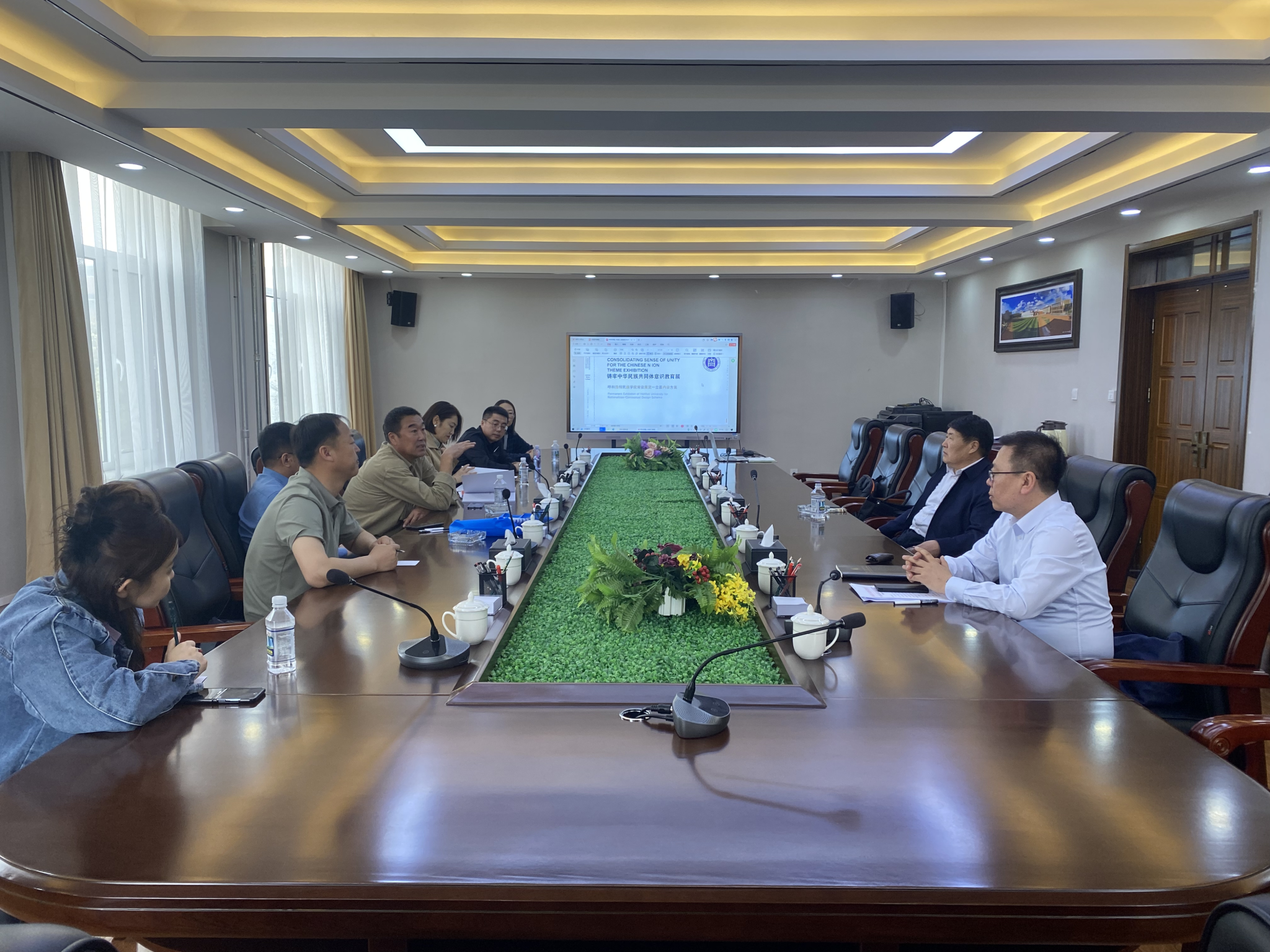 乌力吉口岸管理委员会考察团来beat365官网考察