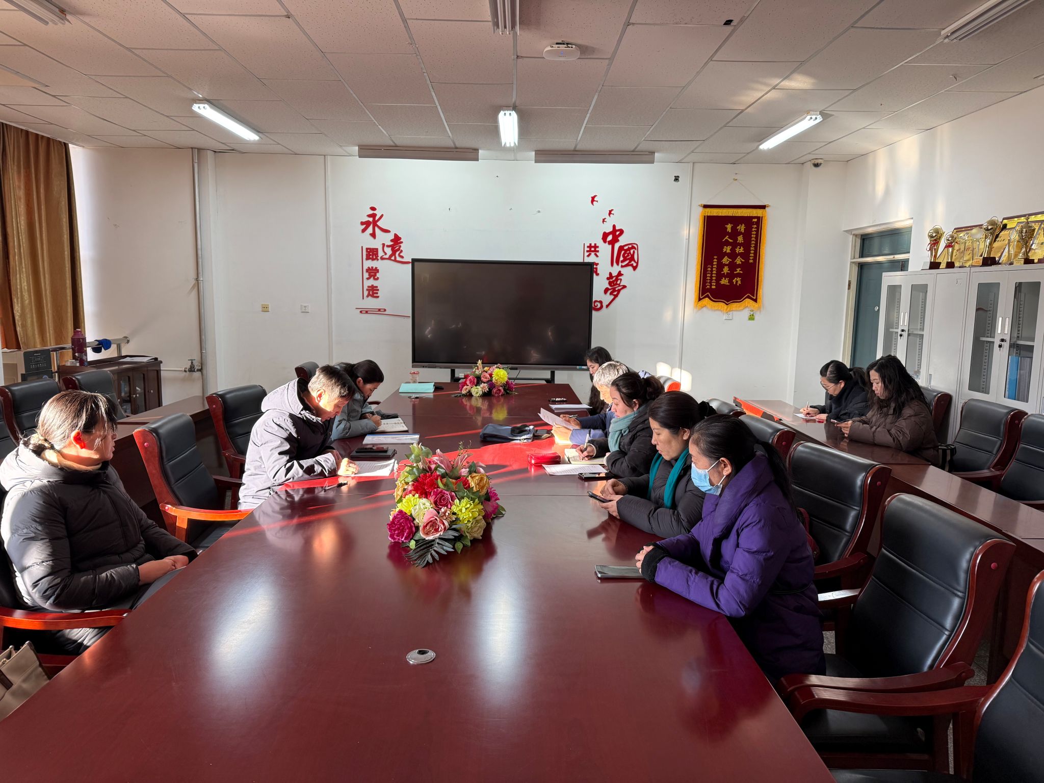 学院召开图书情报硕士学位点申报专题推进会