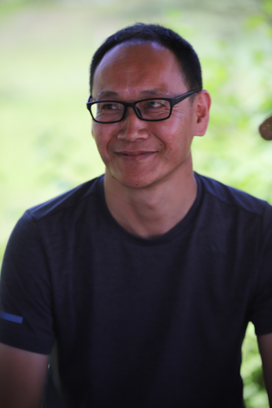 斯·劳格劳个人简介