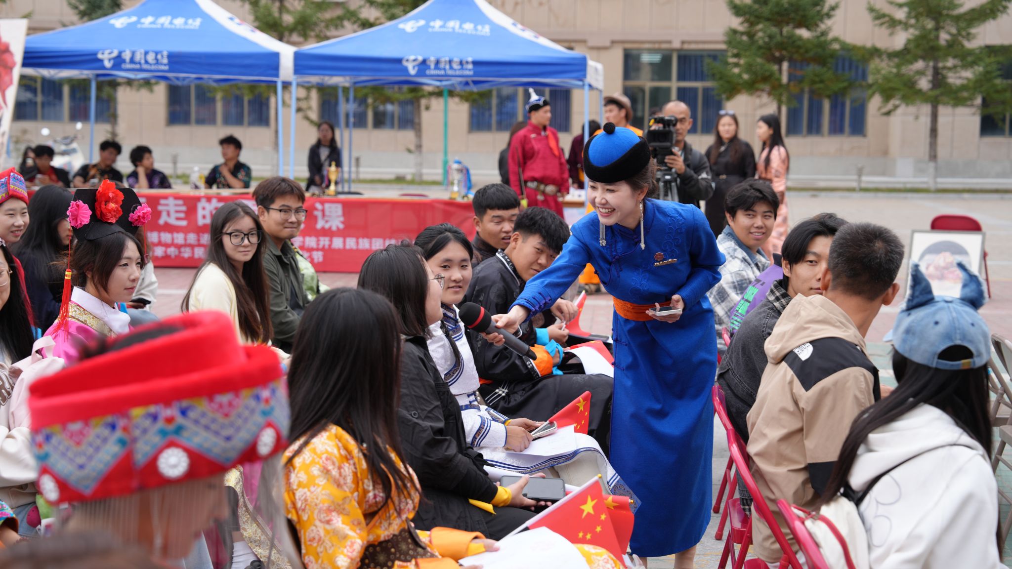 文博为桥 团结为基 流动数字博物馆进校园